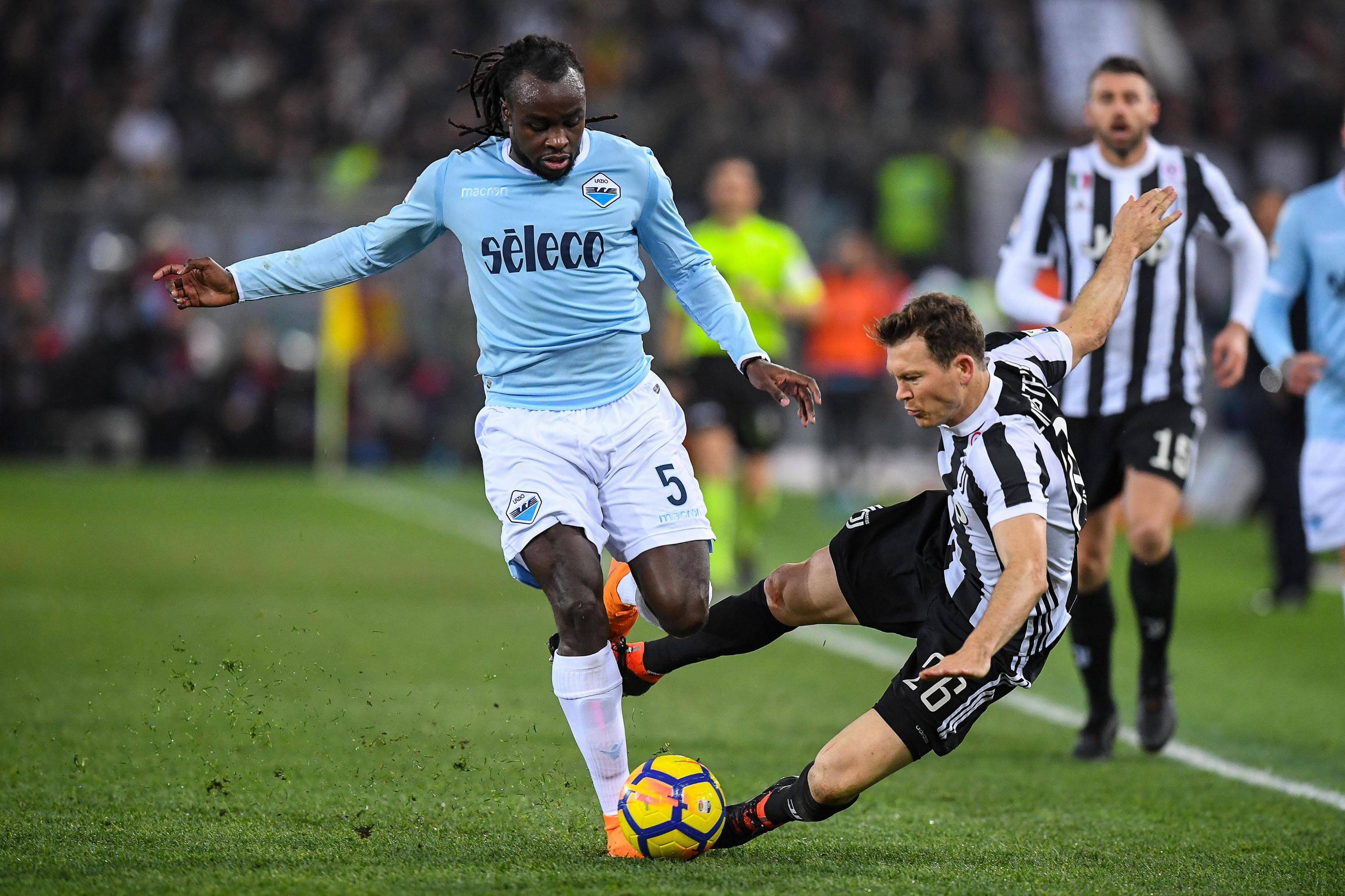 赛地聚焦——意甲今晚热度飙升，尤文图斯豪取连胜，质疑声仍在，更衣室氛围转暖的简单介绍